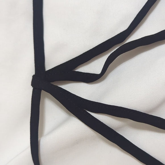 Abercrombie & Fitch Sleeveless Spaghetti Strap Top, Color Black Size L - Picture 4 of 14